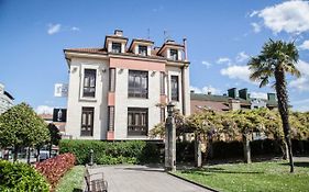 Hospedium Hotel La Casona del Conde
